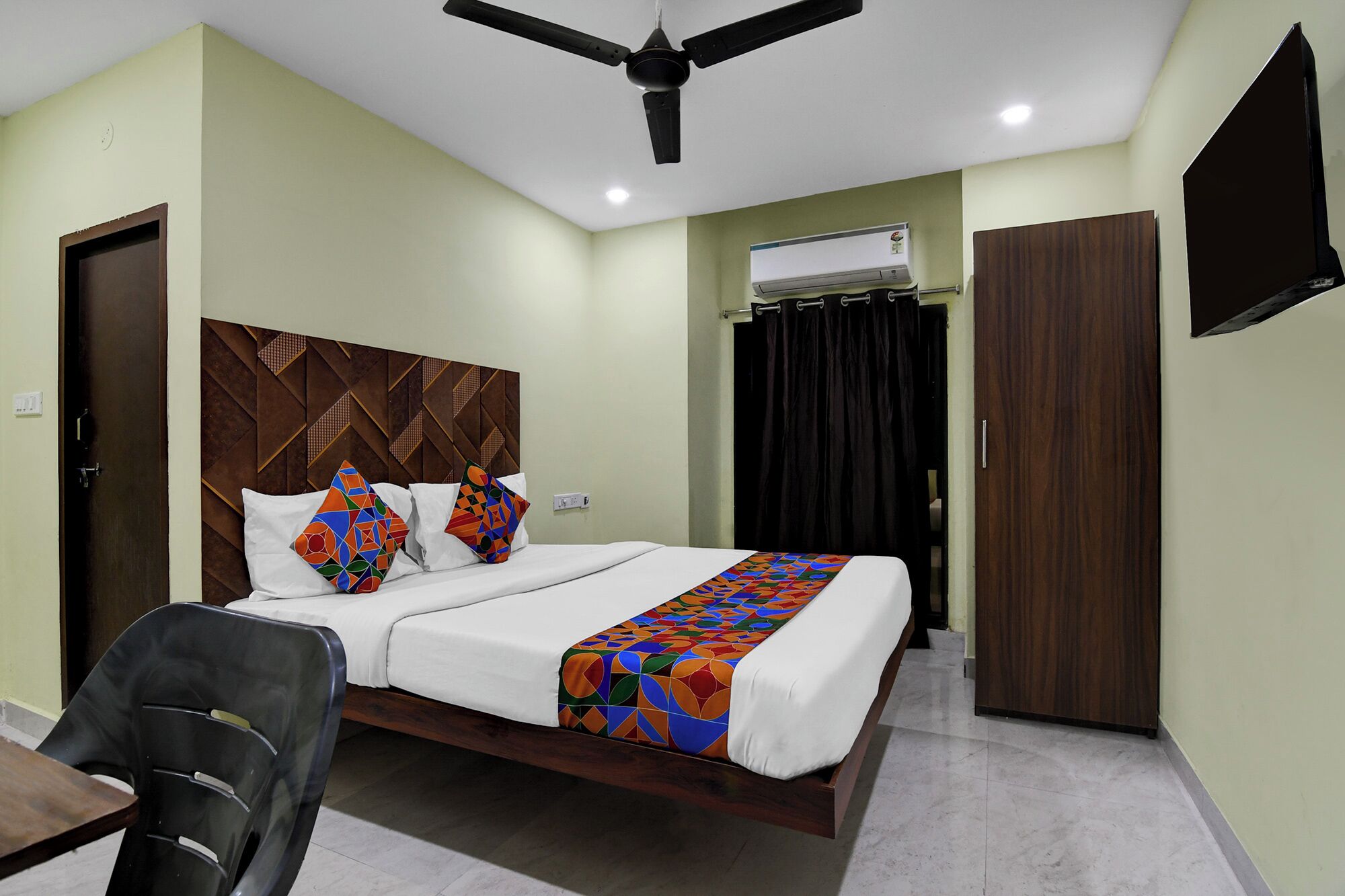 Deluxe Room | Egyptian cotton sheets, premium bedding, in-room safe, free WiFi