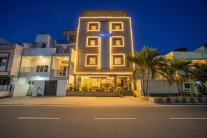 Front of property - Fabhotel Pride Inn I (Bhopal)