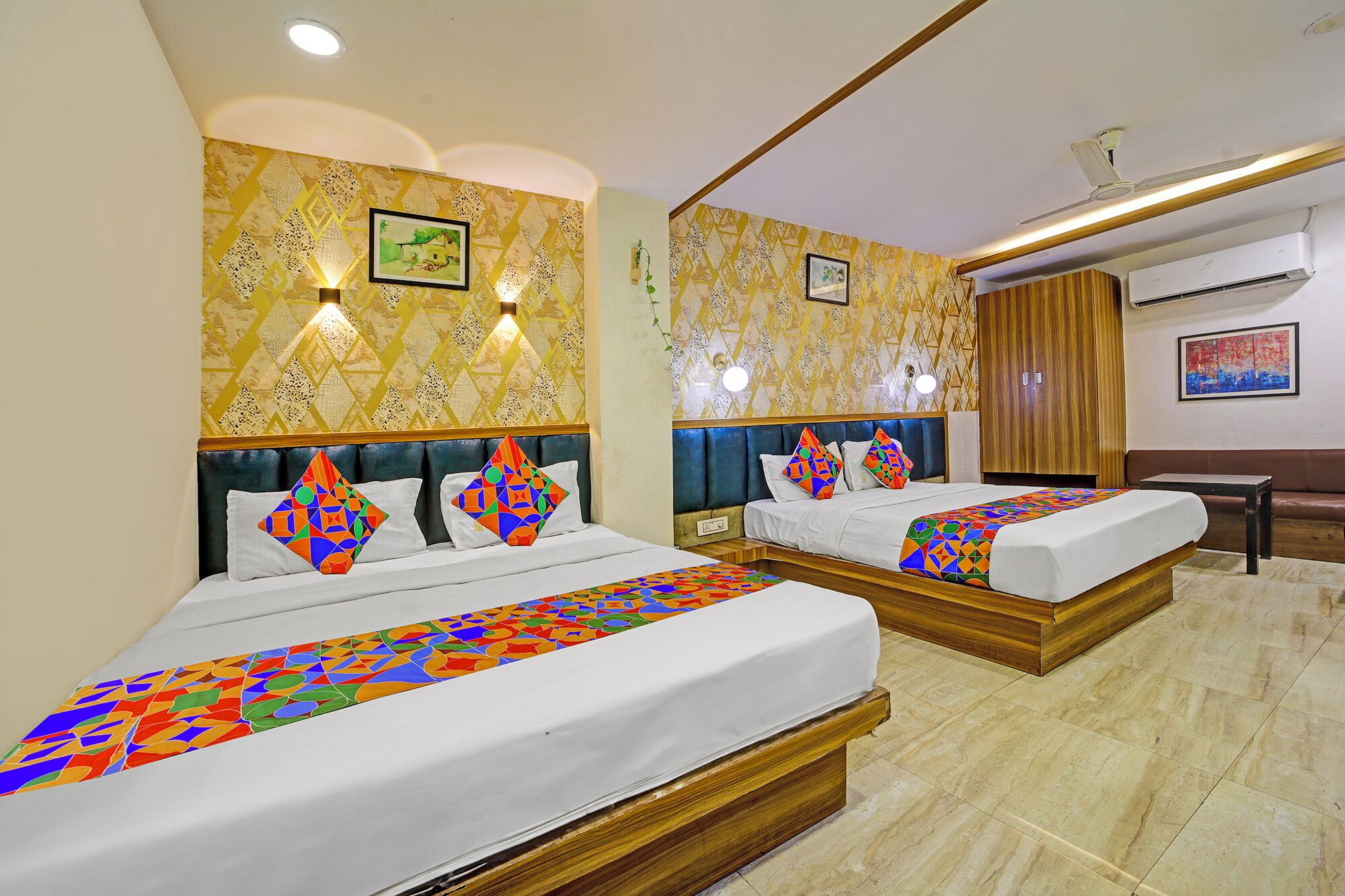 Familiekamer | Lakens van Egyptisch katoen, luxe beddengoed, een kluis op de kamer