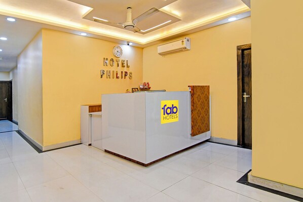 Reception - Fabhotel Philips (Kolkata)