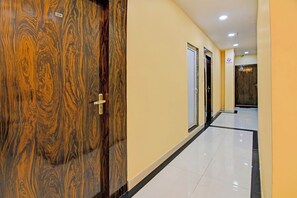 Lobby - Via Philips (Kolkata)