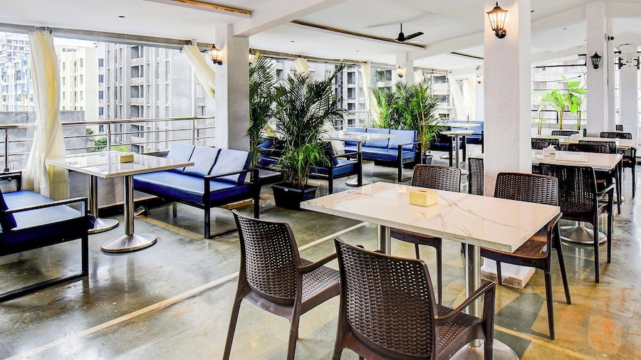 Fabhotel New Pune Residency