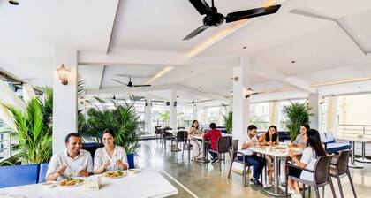 Fabhotel New Pune Residency