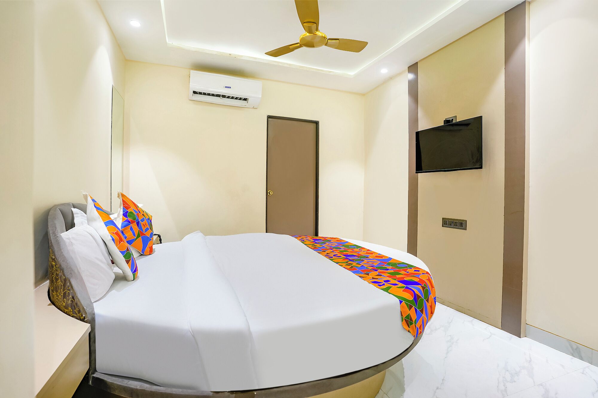 Premium Room | Egyptian cotton sheets, premium bedding, in-room safe, free WiFi