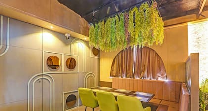 Fabhotel Blue Moon
