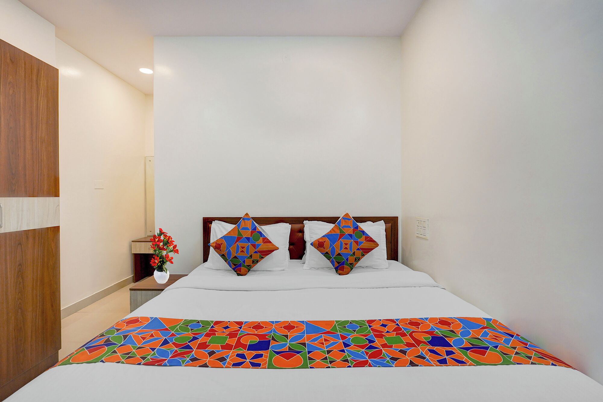 Egyptian cotton sheets, premium bedding, in-room safe, soundproofing