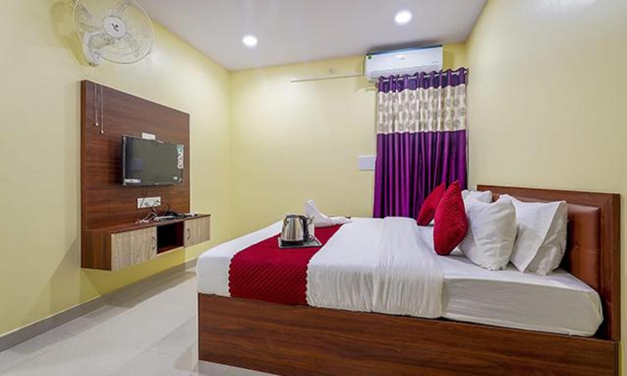 埃及棉床单、高档床上用品、客房内保险箱、隔音