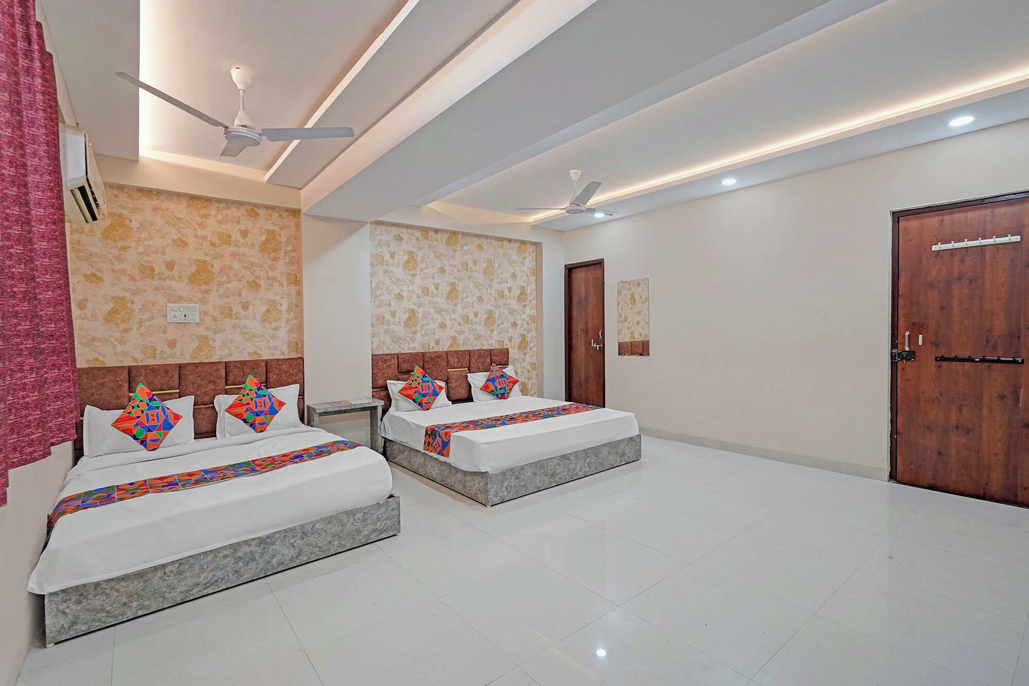 Family Room | Egyptian cotton sheets, premium bedding, in-room safe, free WiFi