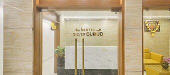Fabhotel Silver Cloud