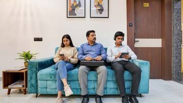 Khu tiếp khách ở sảnh