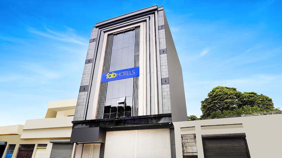 Fabhotel Sanviraaj