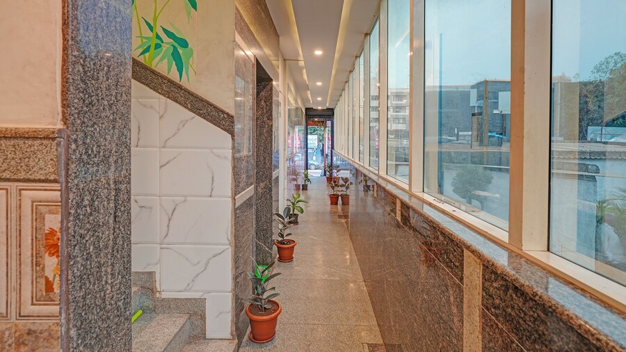 Fabhotel Sapthagiri Suites Inn