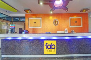 Reception - Fabhotel Amutham Residency (Kanyakumari)