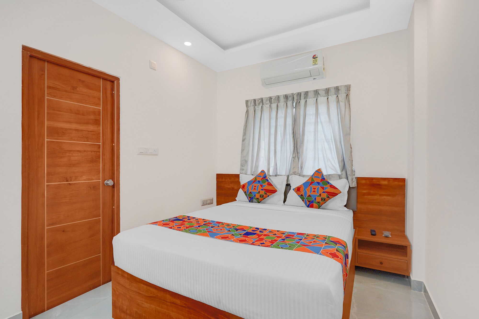 デラックス ルーム | エジプト綿のシーツ、高級寝具、セーフティボックス (室内)、WiFi (無料)