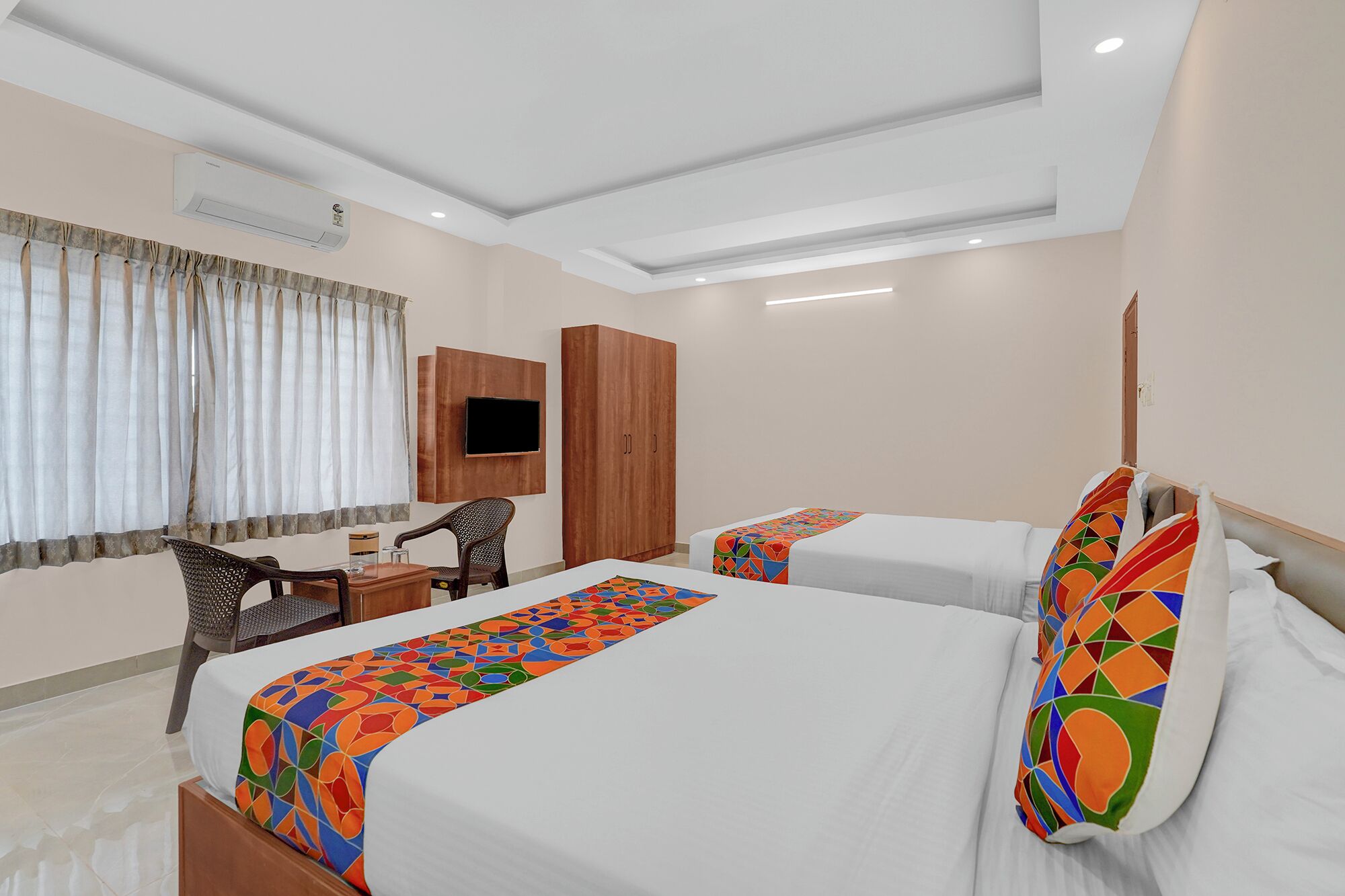 Sengetøy i egyptisk bomull, sengetøy av topp kvalitet og safe på rommet