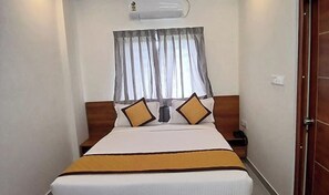 Kamar Keluarga | Seprai katun Mesir, seprai premium, brankas, dan Wi-Fi gratis