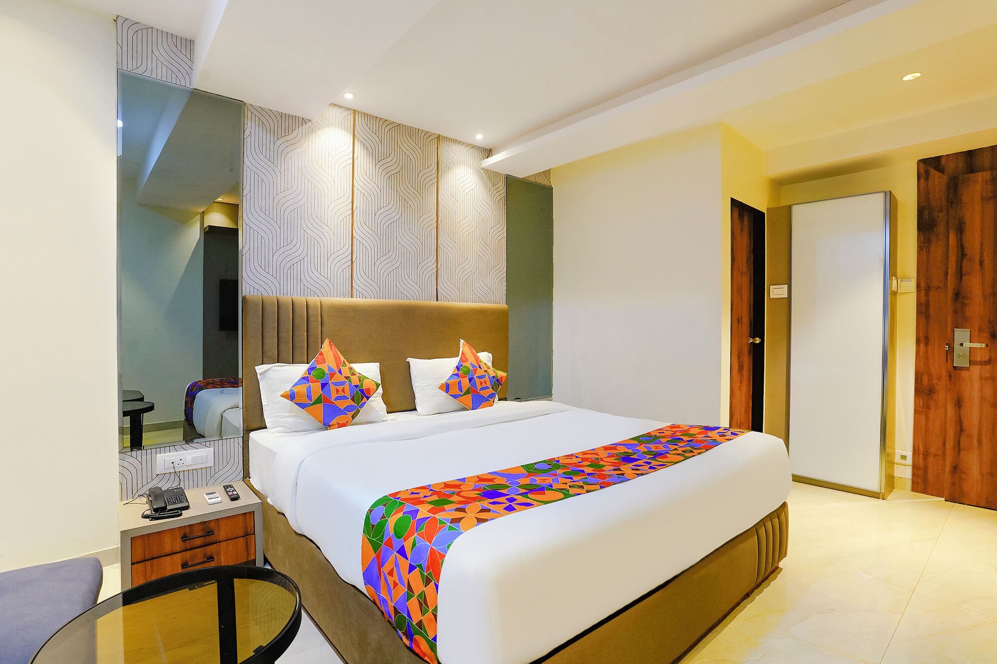 Premium kamer | Lakens van Egyptisch katoen, luxe beddengoed, een kluis op de kamer