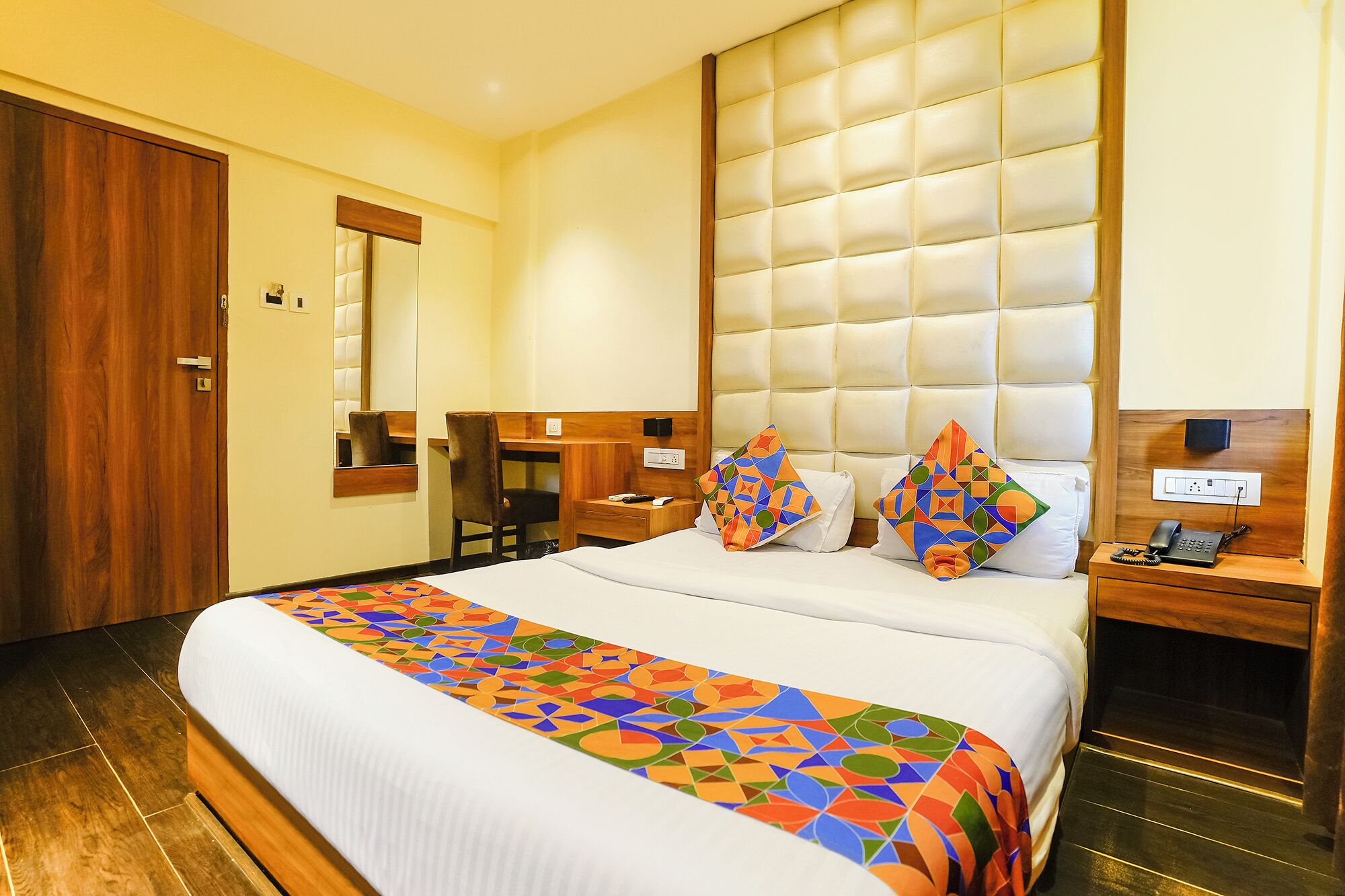 デラックス ルーム | エジプト綿のシーツ、高級寝具、セーフティボックス (室内)、WiFi (無料)