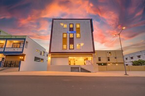 Exterior - Fabhotel Srikara Grand Luxury Rooms (Hyderabad)