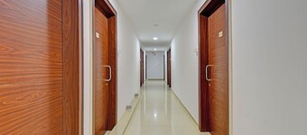 Fabhotel Sri Sai