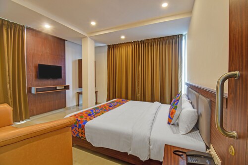 Fabhotel Sri Sai