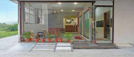 Majoituspaikan sisäänkäynti