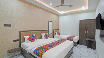 Familiekamer | Lakens van Egyptisch katoen, luxe beddengoed, een kluis op de kamer