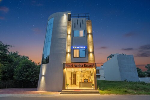 Fabhotel Aurika Retreat