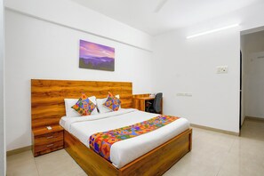 デラックス ルーム | エジプト綿のシーツ、高級寝具、セーフティボックス (室内)、WiFi (無料)