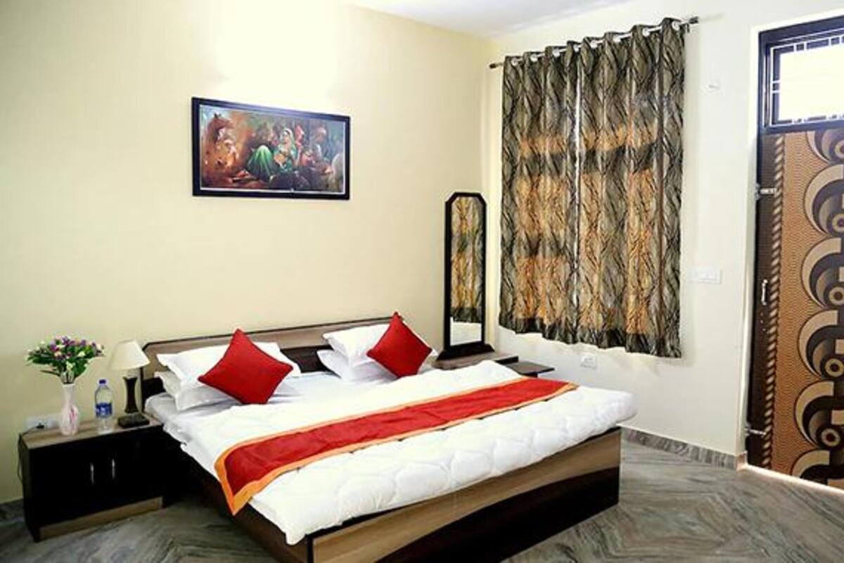 Deluxe Room | Egyptian cotton sheets, premium bedding, in-room safe, free WiFi