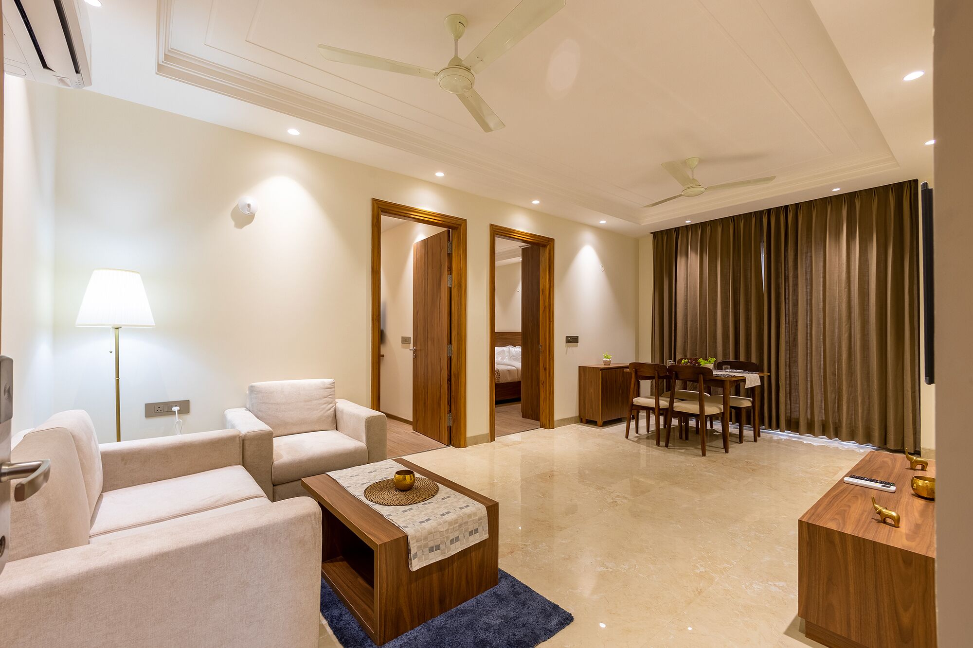 28–tuumainen LCD-televisio, jossa kaapelikanavat