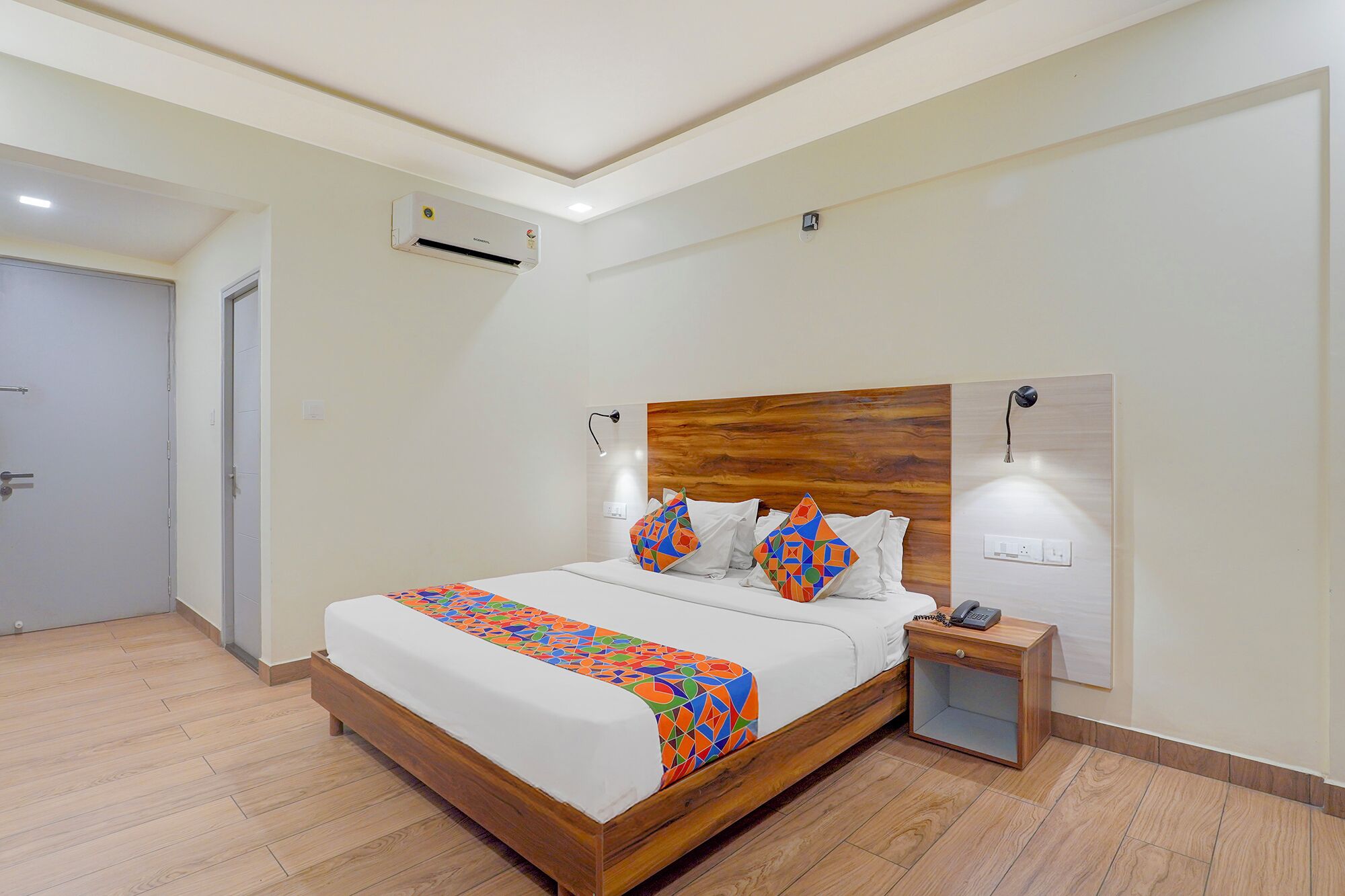 Deluxe Room | Egyptian cotton sheets, premium bedding, in-room safe, free WiFi