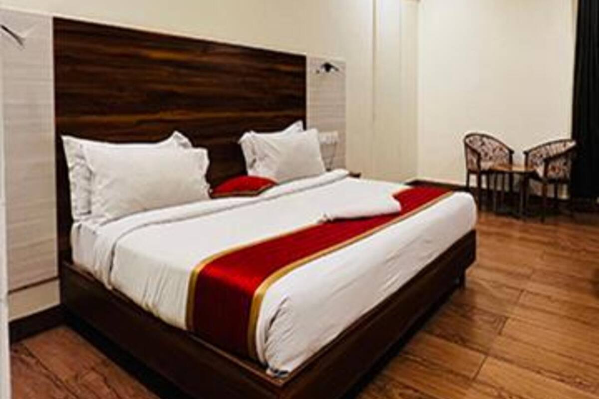 Deluxe Room | Egyptian cotton sheets, premium bedding, in-room safe, free WiFi