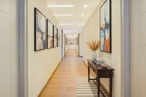 Lobby - Fabhotel East Land (Bangalore)