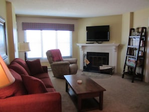 Smart TV, chimenea