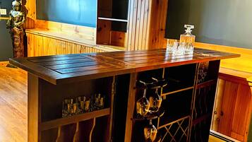 Bar (in der Unterkunft)