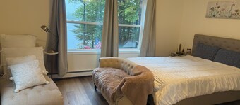 Private NH Waterfront Retreat – Hot Tub, Dog Friendly, Family & Remote Work