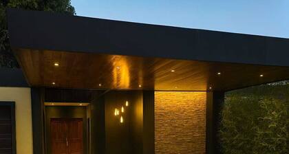 Luxury Super King Ensuite • Private Garden Access