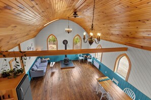Smart TV, fireplace - Ocean View Chapel Port Rexton with Sauna 2BR (Port Rexton)