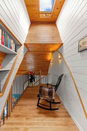 Interior - Ocean View Chapel Port Rexton  2BR (Port Rexton)