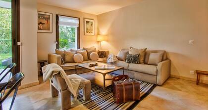 Deauville Lovely Flat With Private Garden