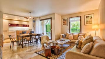 Apartment | Living area