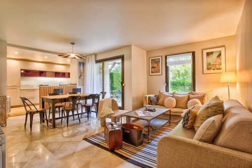 Deauville Lovely Flat With Private Garden