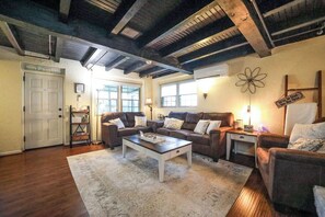 Smart TV, fireplace, video games