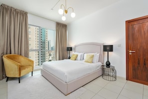 1 bedroom, iron/ironing board, WiFi, bed sheets - Spacious 1BR Next to Burj Khalifa (Dubai)