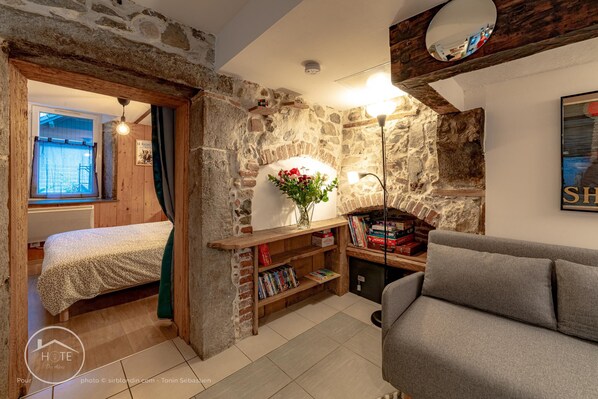 1 bedroom, iron/ironing board, free WiFi, bed sheets - The refuge at the end of the world (saint alban leysse)