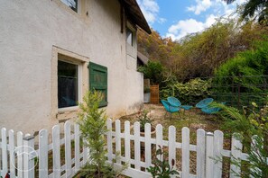 Terrace/patio - The refuge at the end of the world (saint alban leysse)