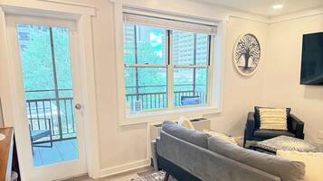 Televisión y oficina