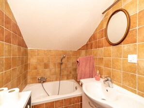 Casa | Baño | Bañera y secador de pelo