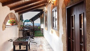 House | Dining - Holiday Home With hot Tube and 1 Room (Donja Stubica)